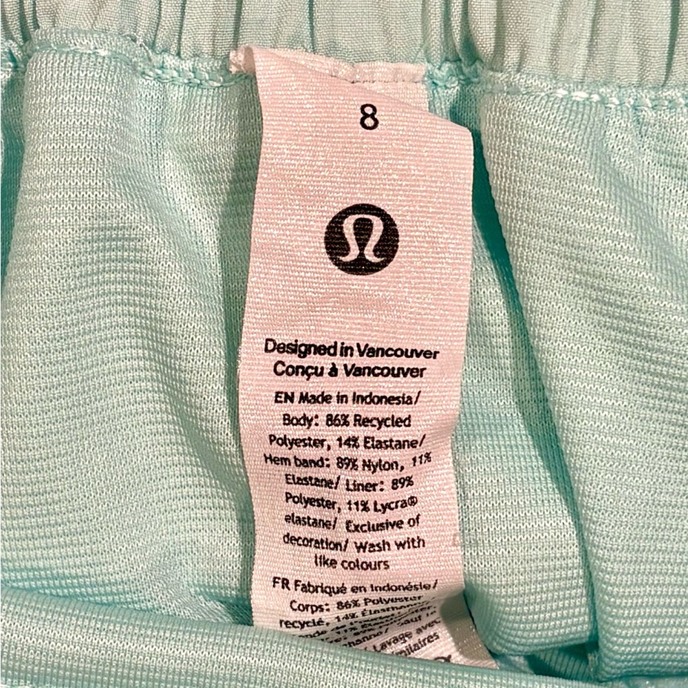 Lululemon Hotty Hot High-Rise Lined Short 2.5"
Light Mint 8 - Picture 5 of 6